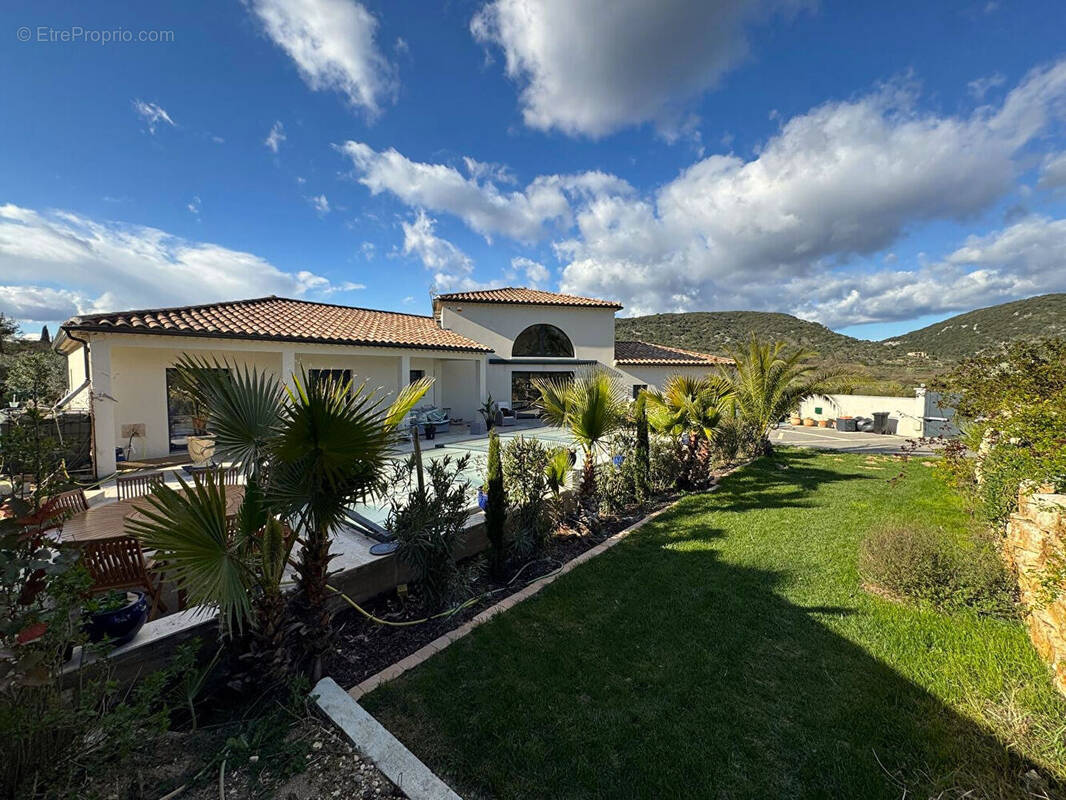 Maison à GOUDARGUES