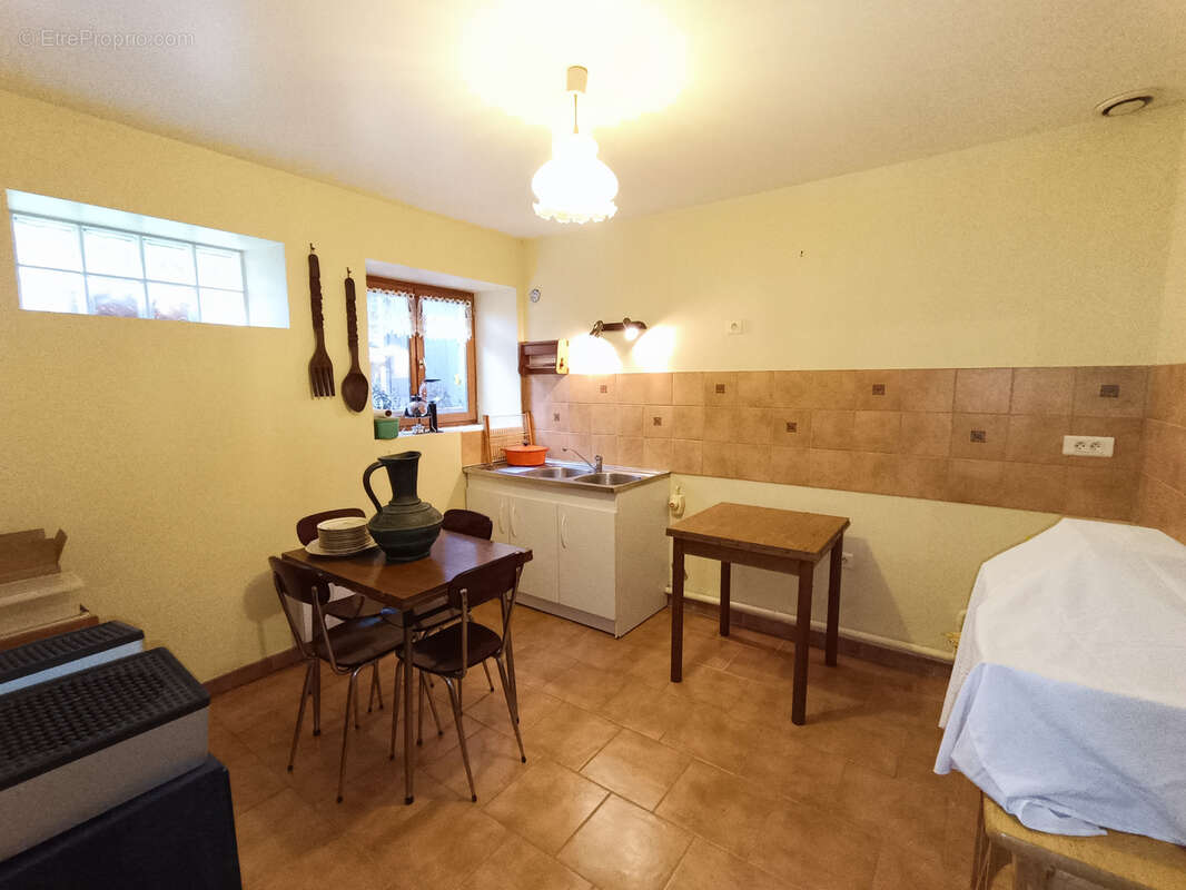 Maison à COUY