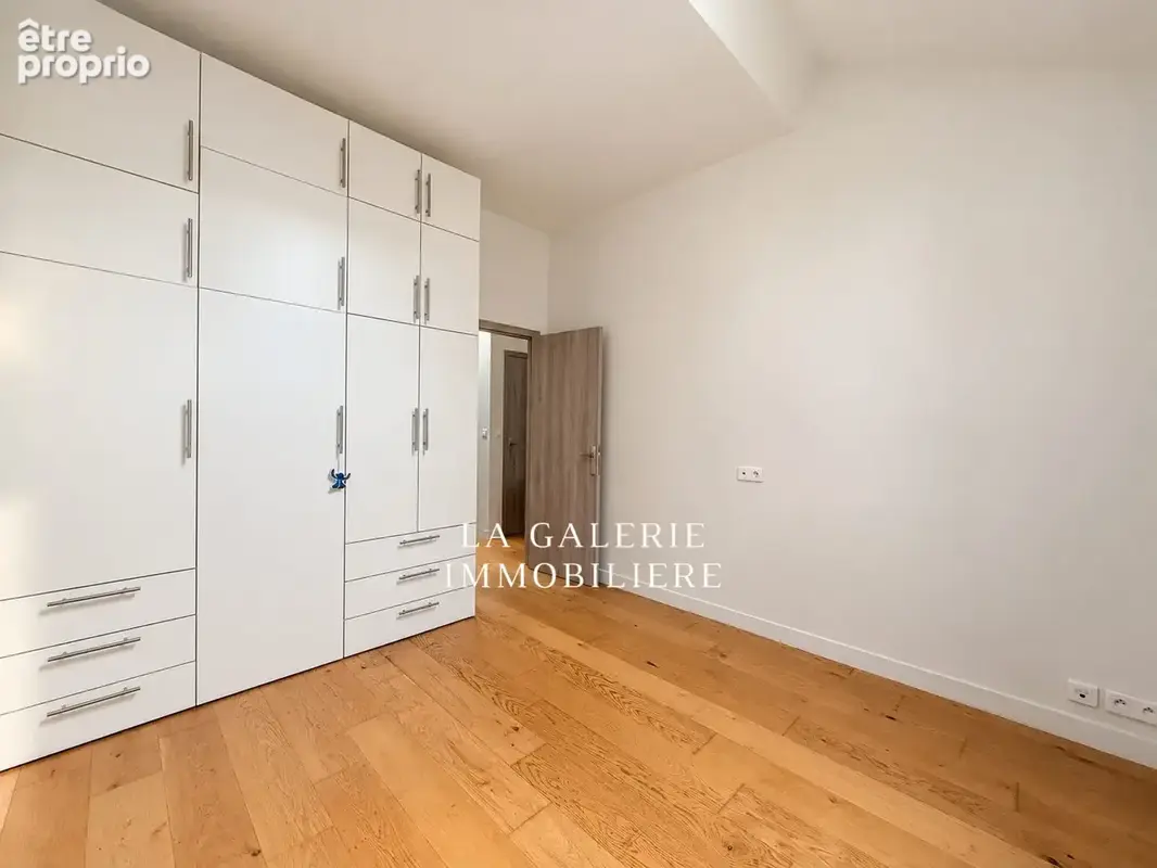 Appartement 3 pièces 64 m² à vendre à Nanterre (92000) - photo 9