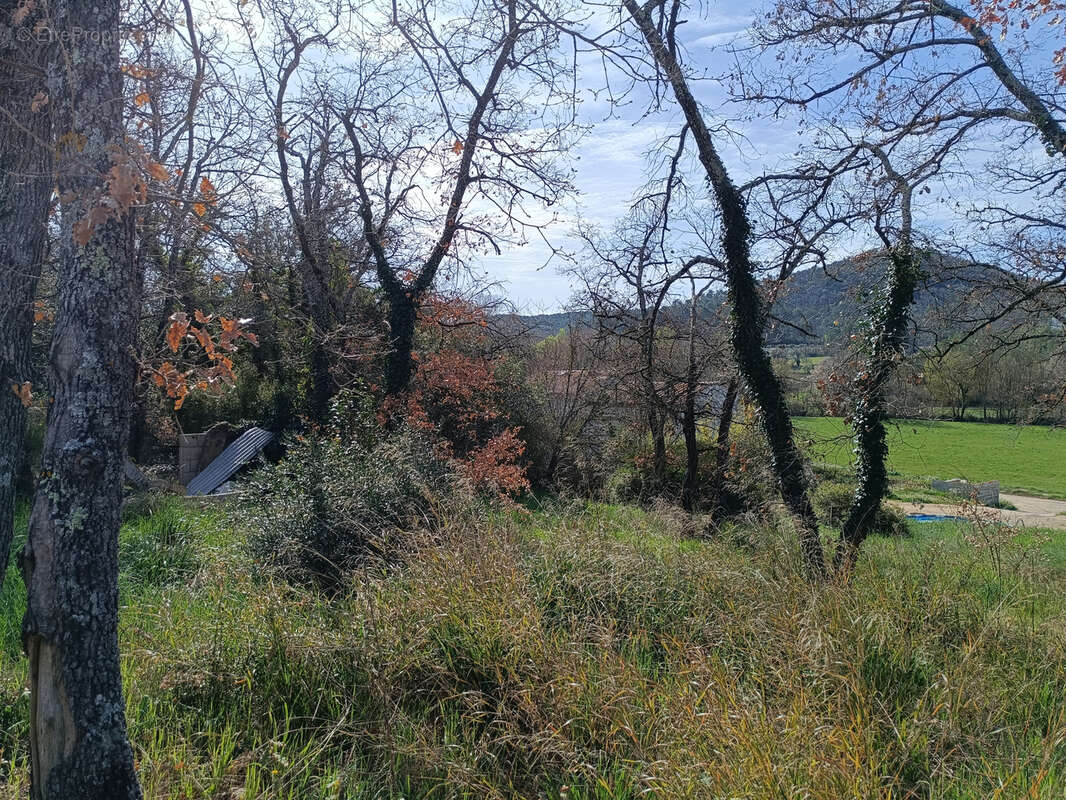 Terrain à FOX-AMPHOUX