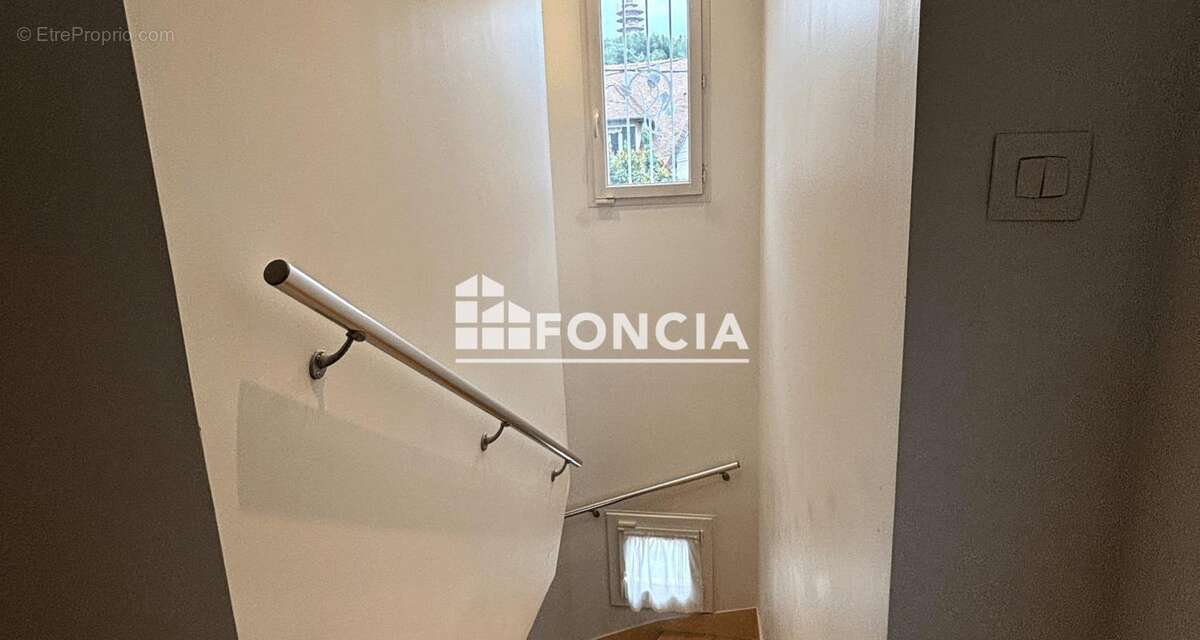 Maison à CHENNEVIERES-SUR-MARNE