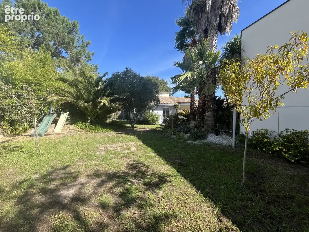 TESTE DE BUCH  - Villa de 168m2 avec piscine, garage, jardin et un appartement indépendant - photo 9