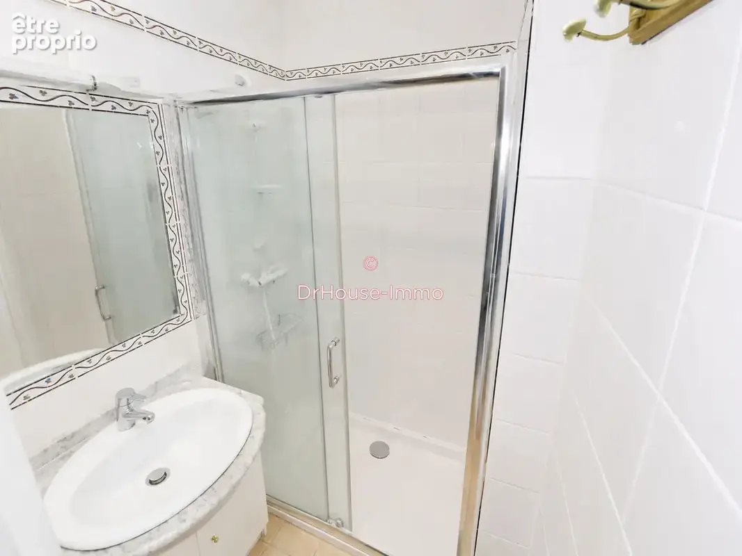 Maison 84 m² à Mayres  - photo 9