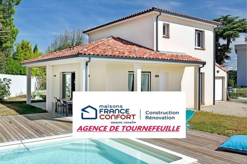 Terrain à MONTAIGUT-SUR-SAVE