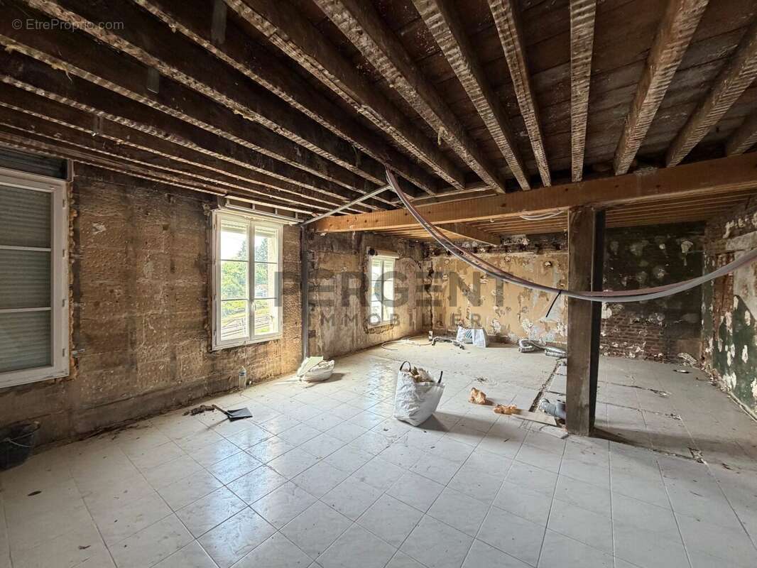 Appartement à CHARLEVILLE-MEZIERES