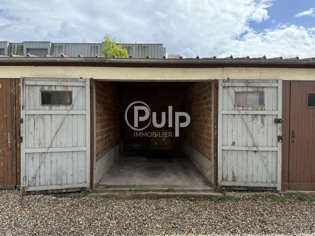 Parking à ABBEVILLE