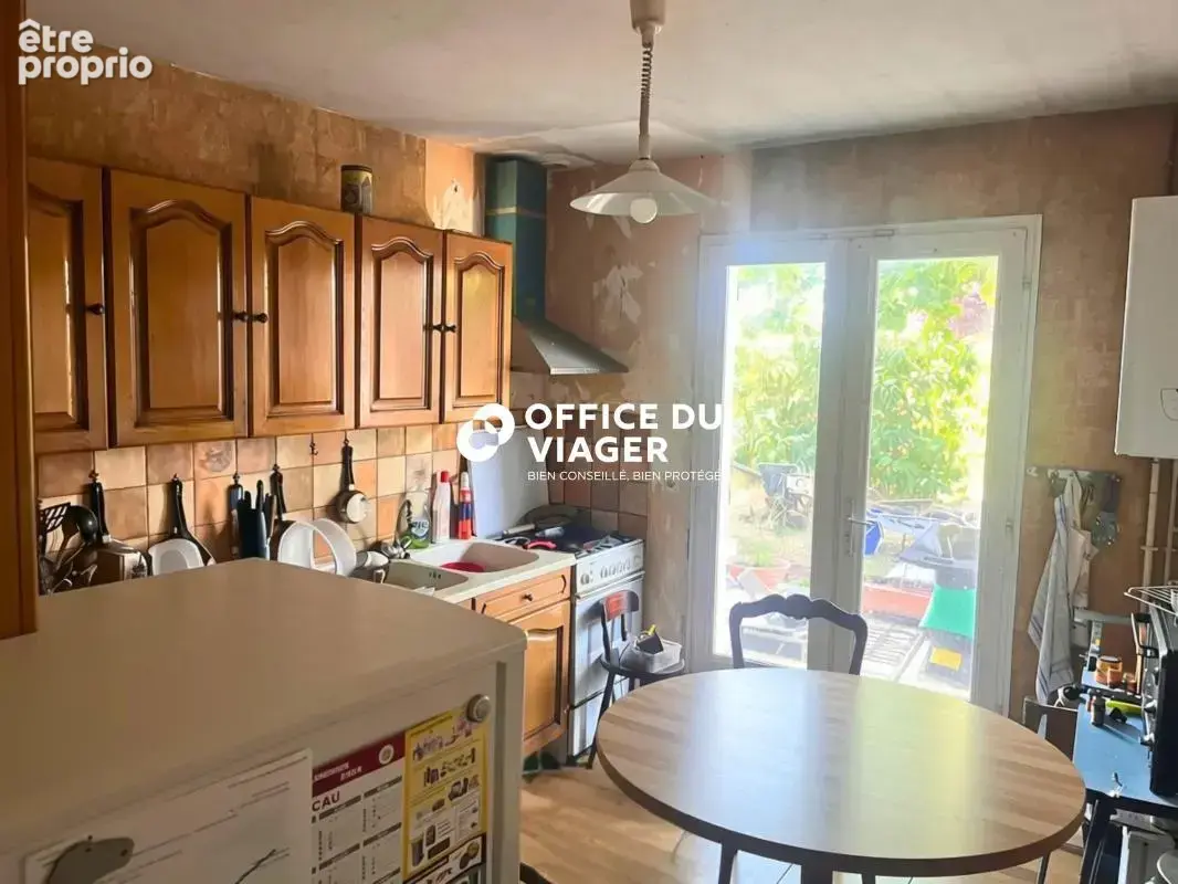 Maison - 5 pièces - 135 m² - photo 2