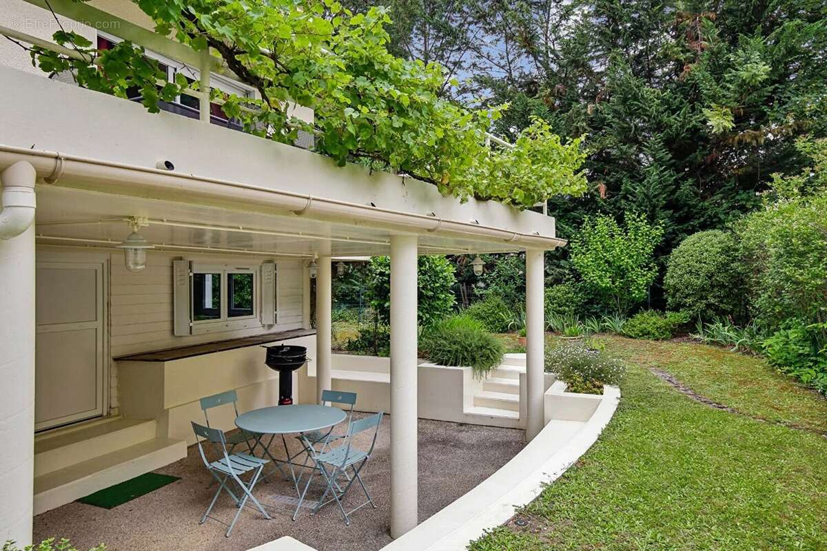 Le vesinet 15 mn rer et centre ville - maison familiale  5 chambres  - lumineuse - terrain 404 m² - photo 15