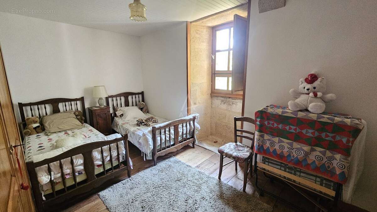 Maison à SAINT-ANDRE-DE-CUBZAC