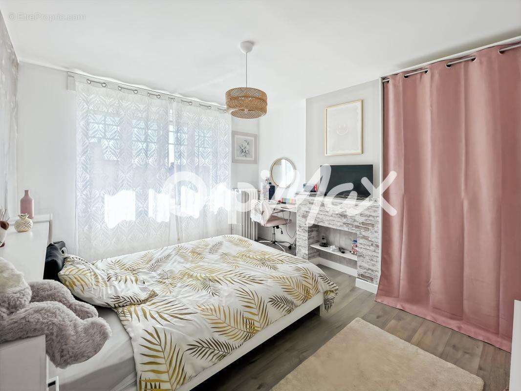 Maison à SAINT-MARTIN-BOULOGNE