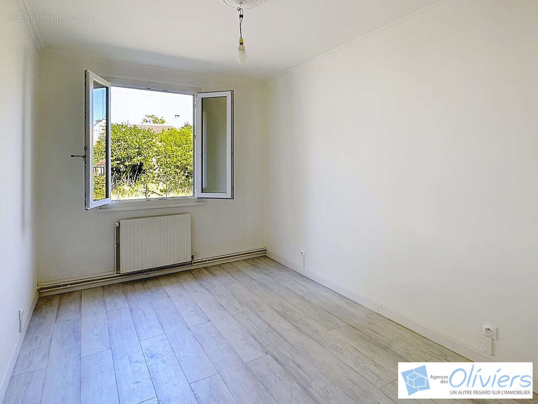 Maison 5 pièces 165 m² à vendre à Saint-Remy-Les-Chevreuse (78470) - photo 9