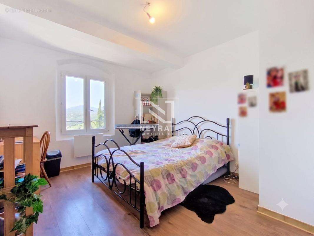 FAYENCE – Maison familiale - TRIPLEX avec jardin et superbe vue dégagée - photo 11