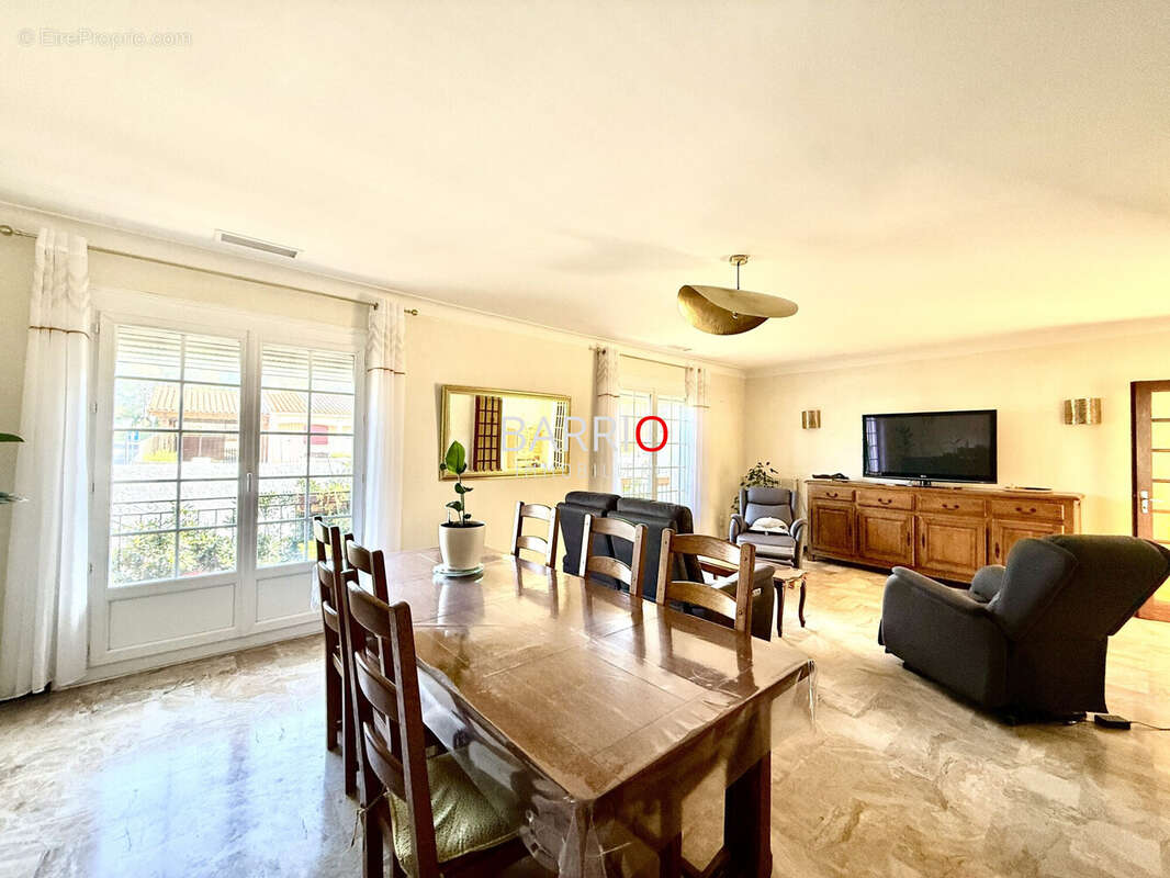 Maison à SAINT-CYPRIEN