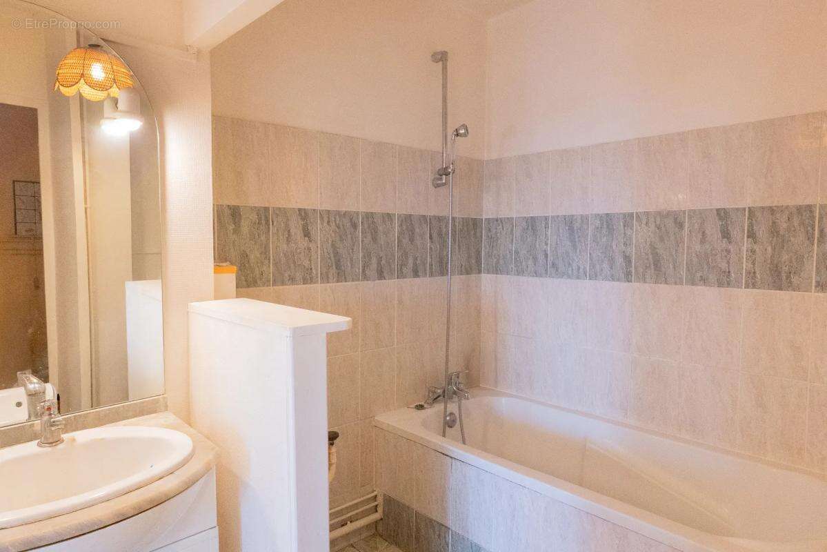 Appartement à VAULX-EN-VELIN