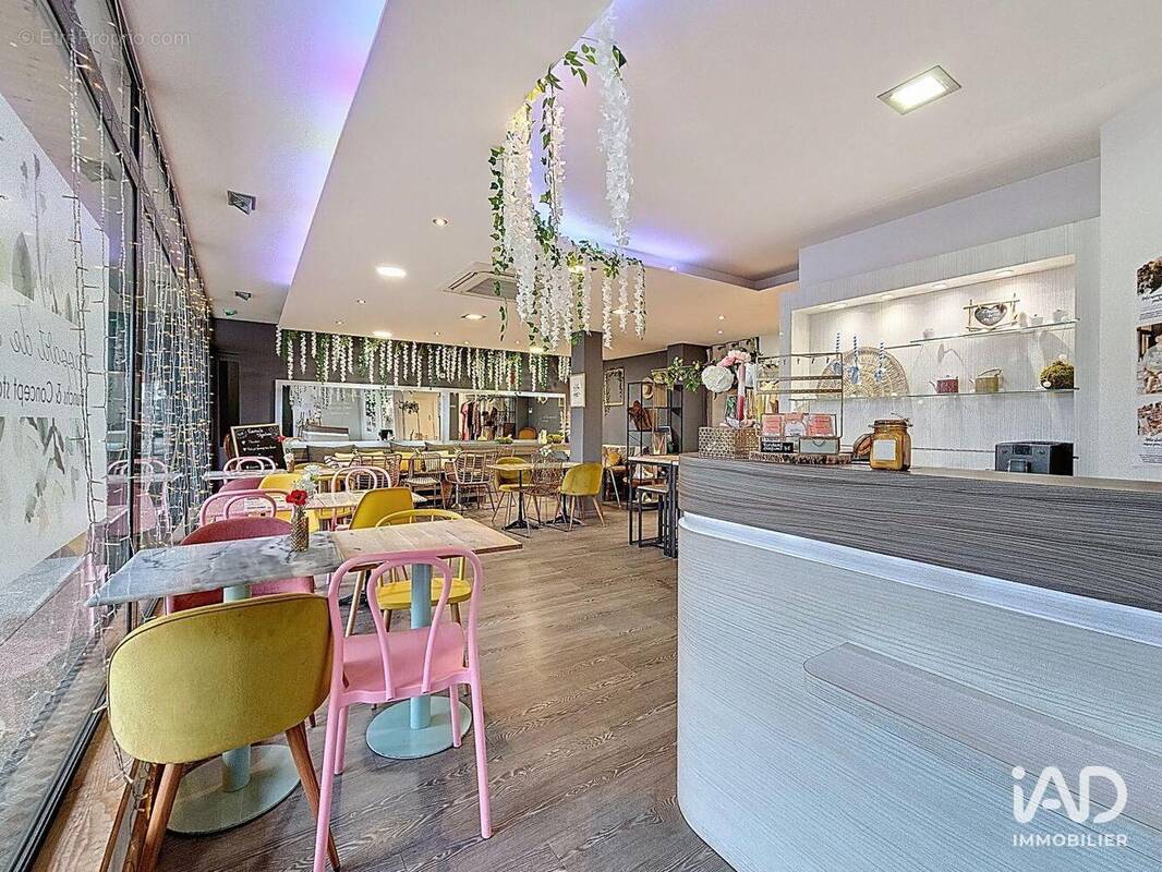 Photo 1 - Commerce à BONNE