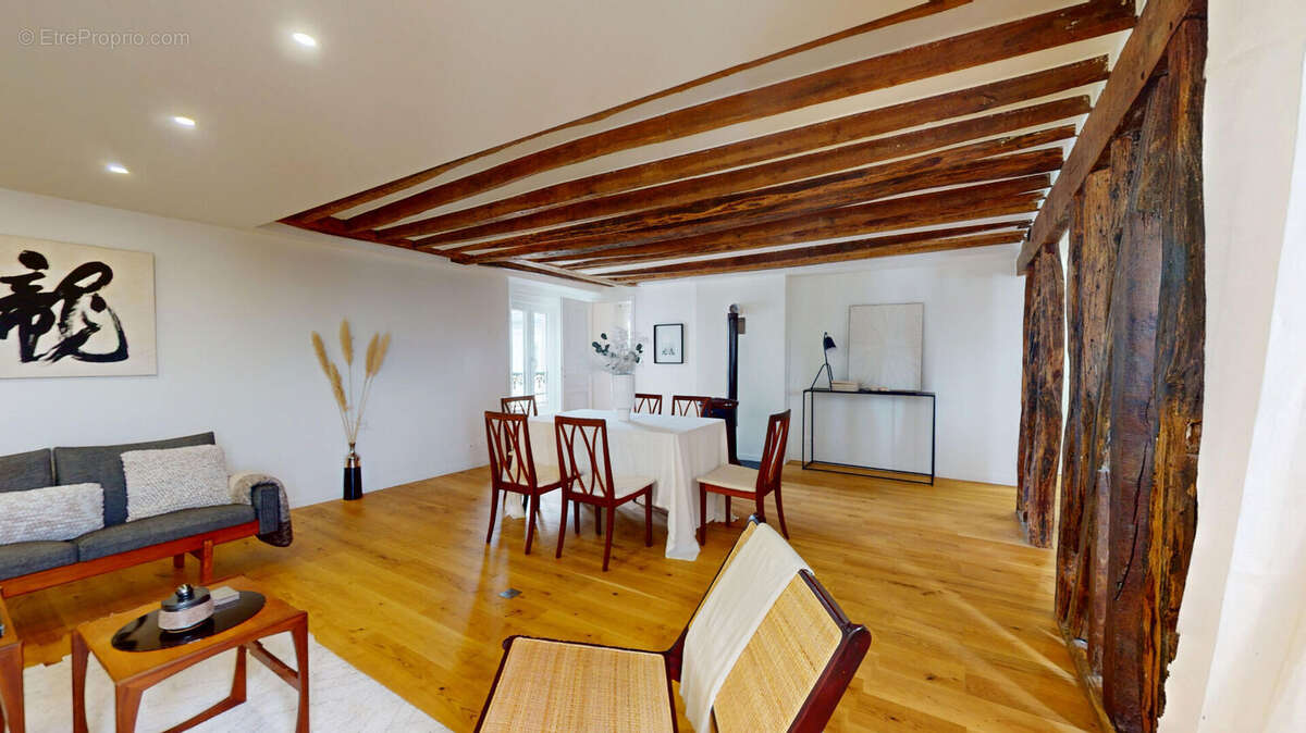 Appartement à PARIS-3E