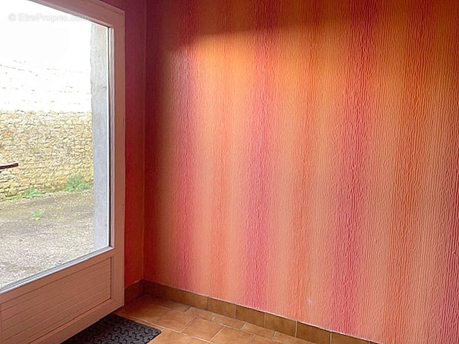 Maison à rénover avec beau potentiel - 105 m² - Proche La Rochelle - photo 9