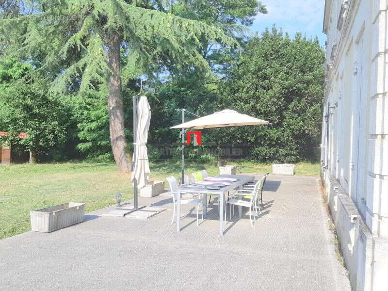Maison 243 m² à Saint-Andre-De-Cubzac  - photo 4