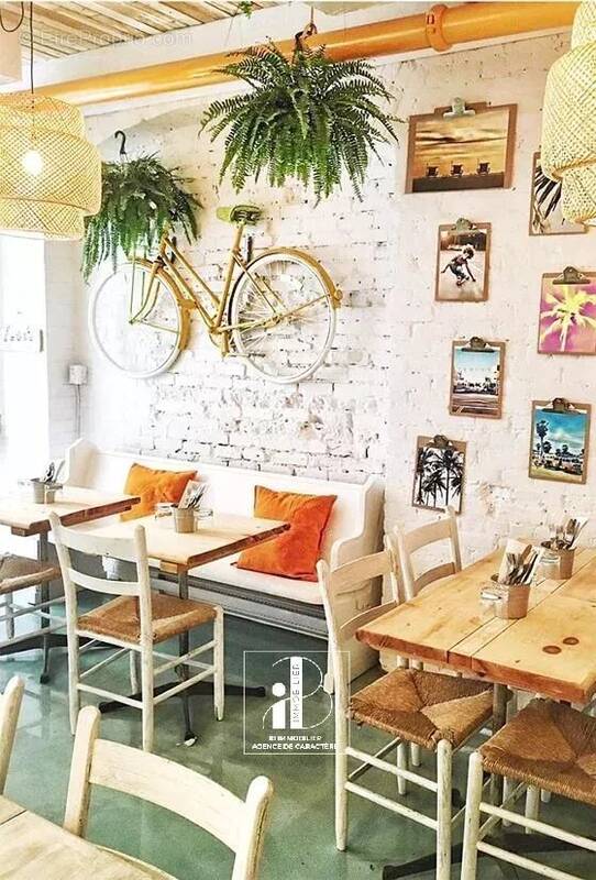 Commerce à FONTAINEBLEAU