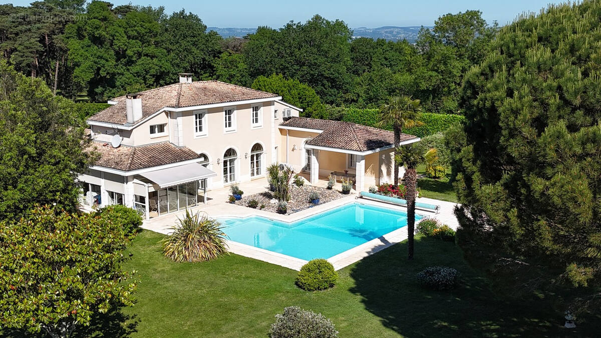 Maison à VILLENEUVE-SUR-LOT