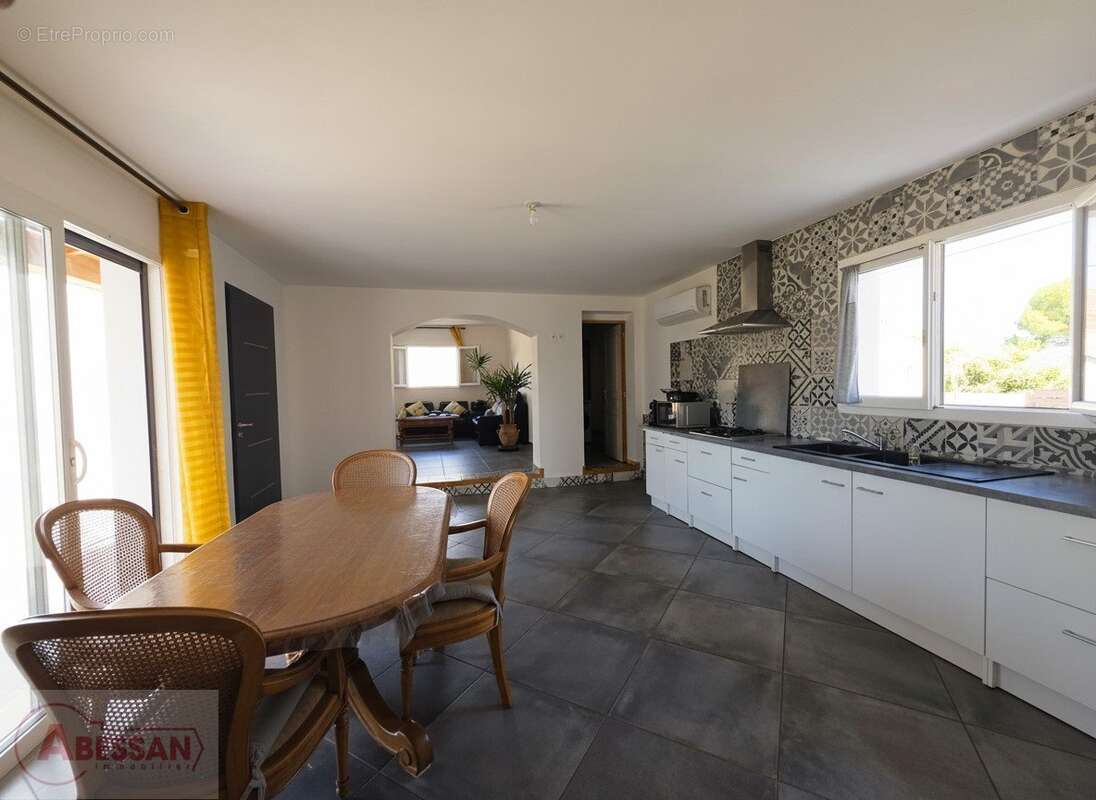 Maison 125 m² à Sommieres  - photo 6
