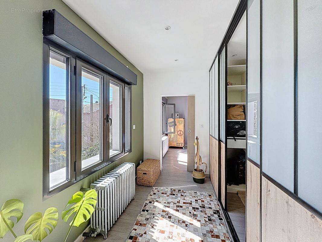 Maison à VAULX-EN-VELIN