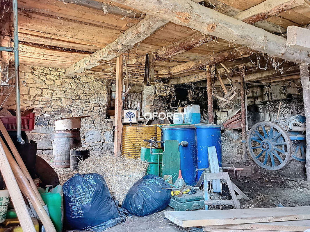 Maison à SAINT-PRIVAT-DU-FAU