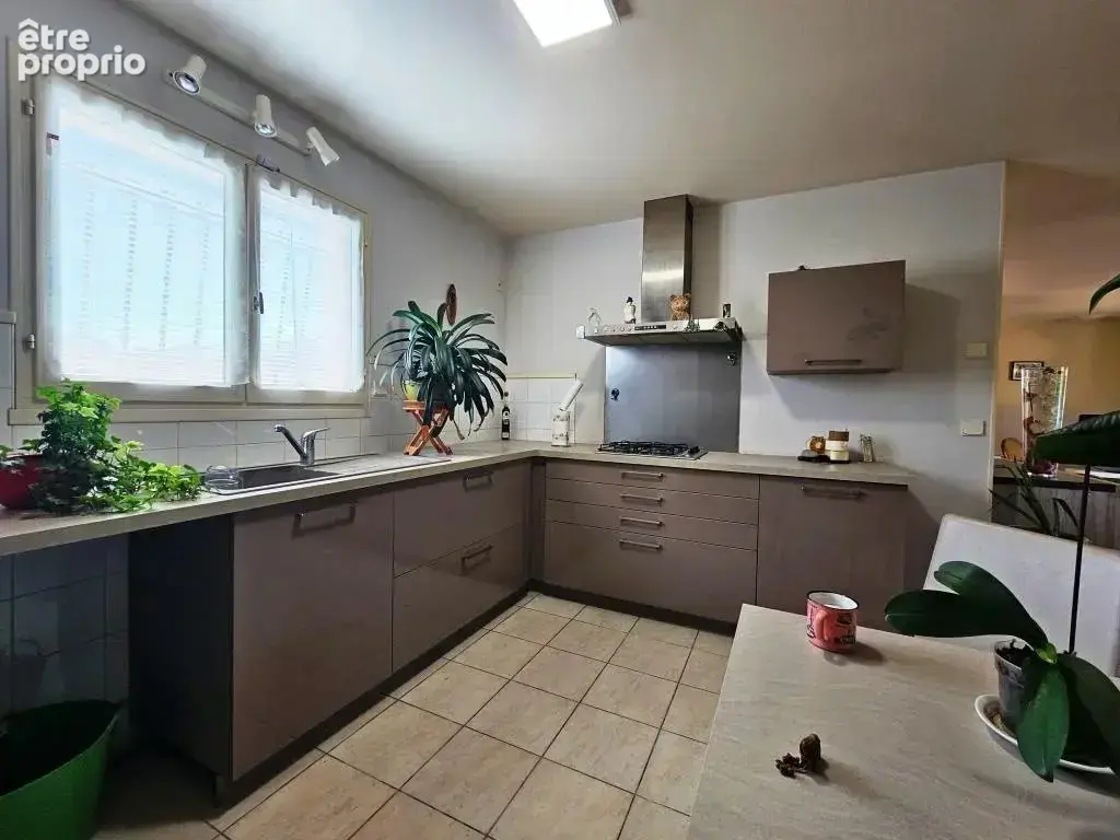 Maison de plain-pied 3 chambres avec garage et jardin   IZON - photo 6