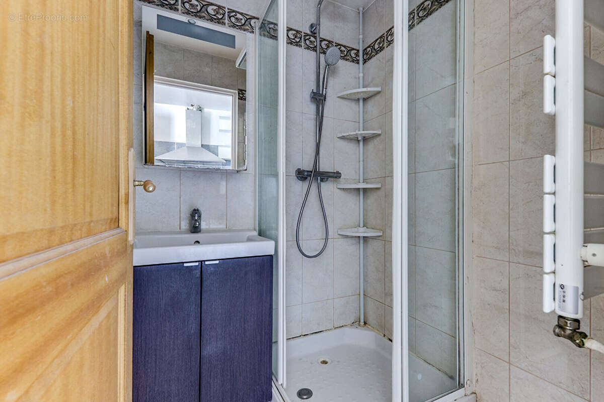 Appartement à PARIS-14E