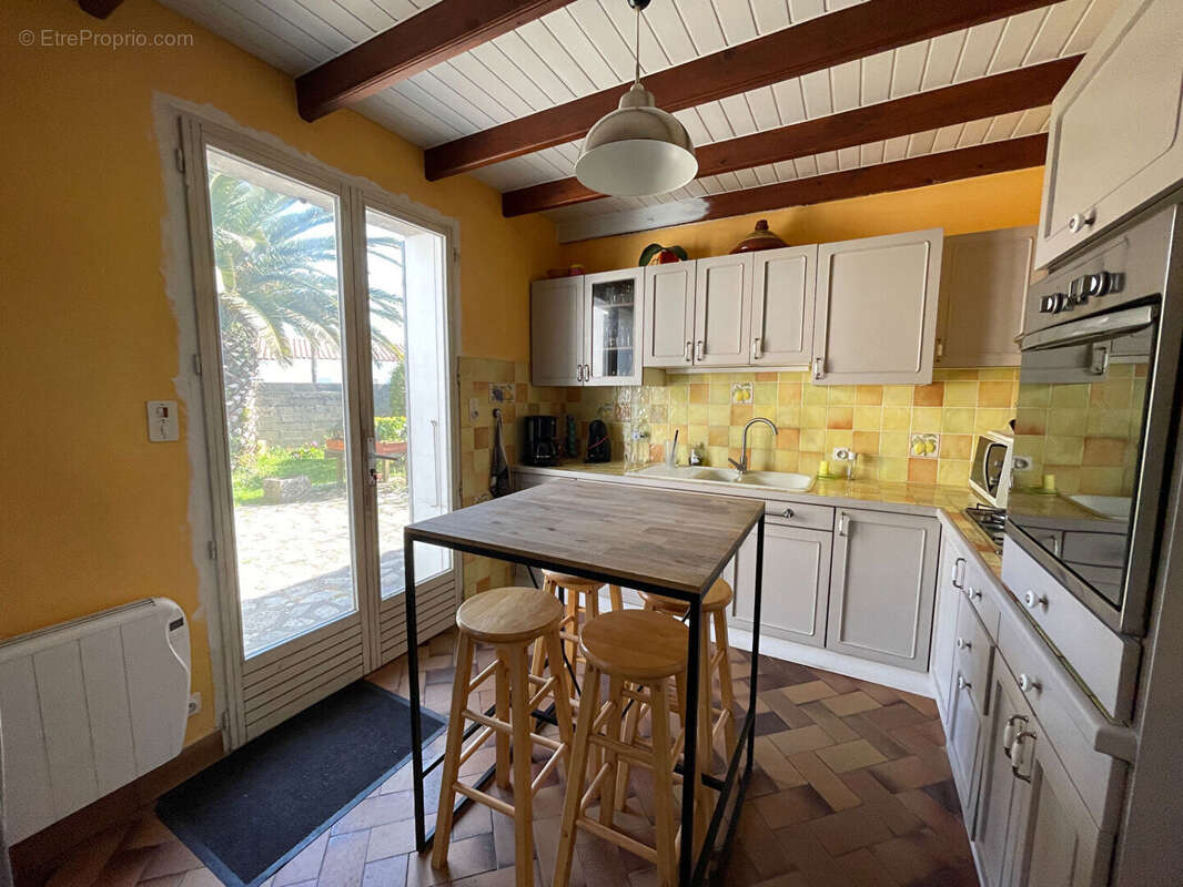 Maison à LA BREE-LES-BAINS