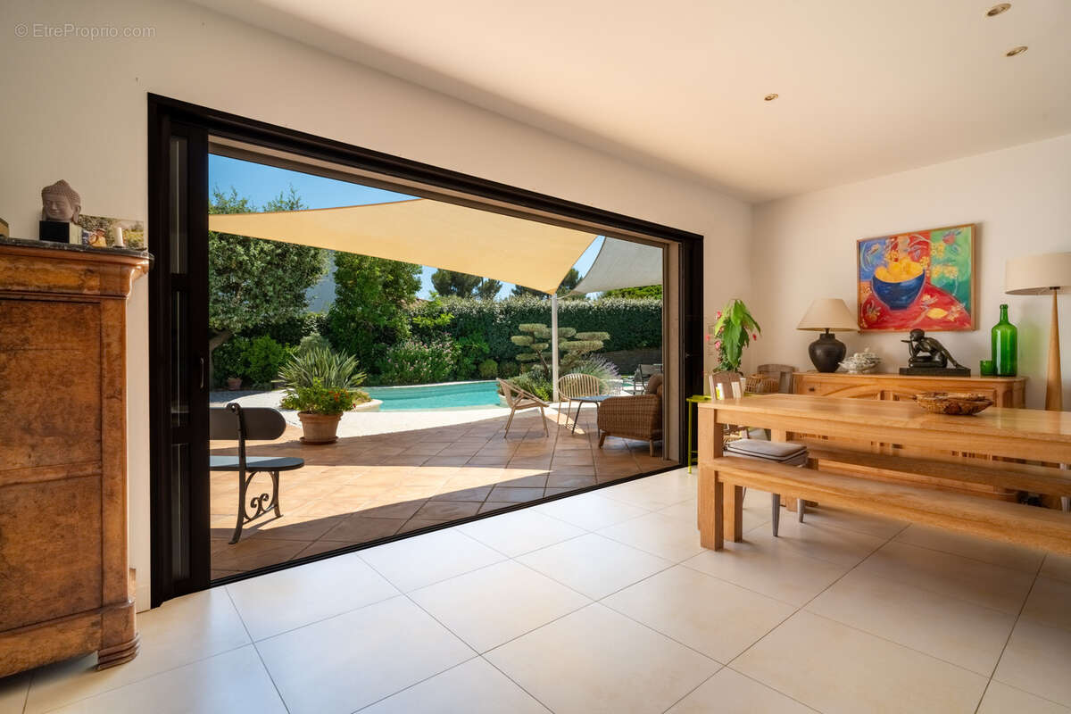 Maison à SIX-FOURS-LES-PLAGES