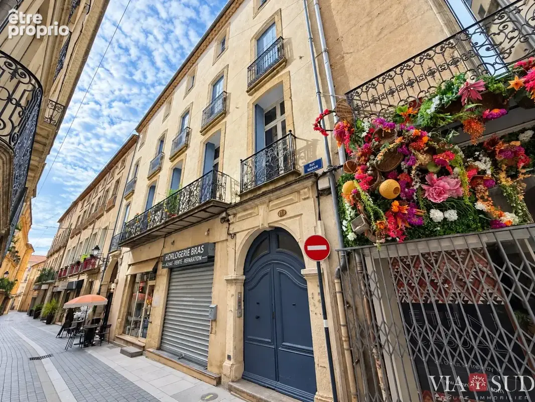 Appartement 5 pièces de 107,97 m² en plein cur de Béziers, rue piétonne commerçante - photo 1