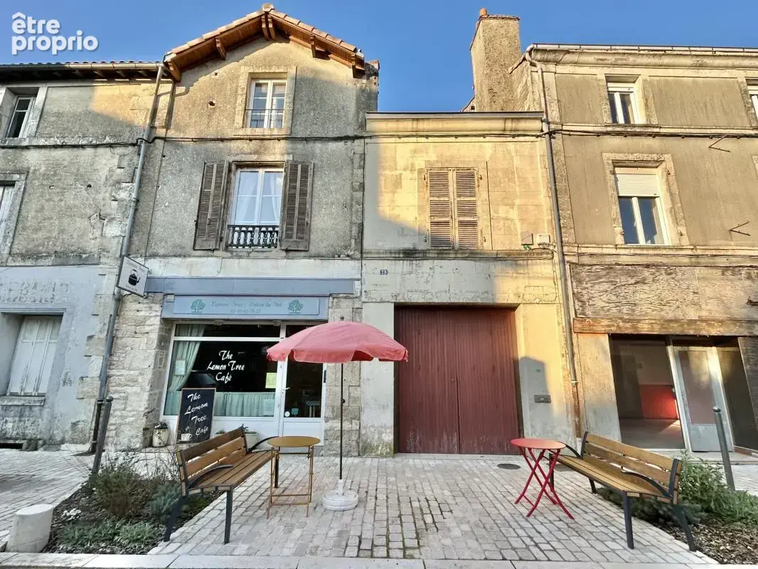 Café / salon de thé avec logement 3 chambres et jardin   For - photo 2