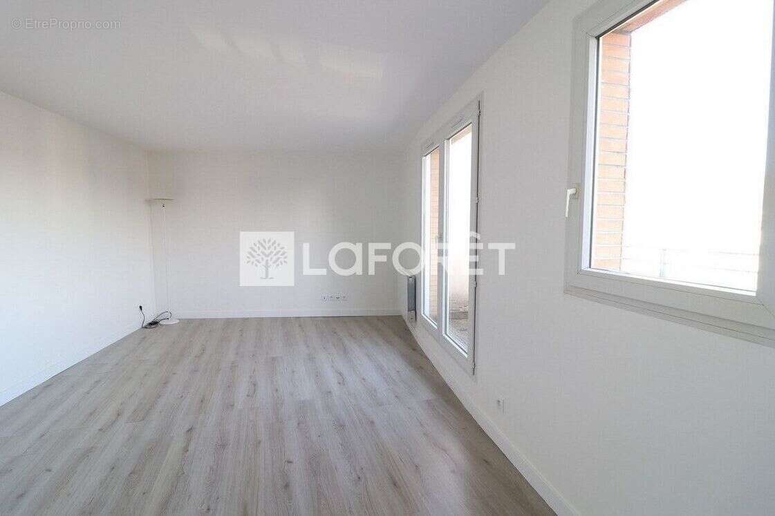Appartement à LIEUSAINT