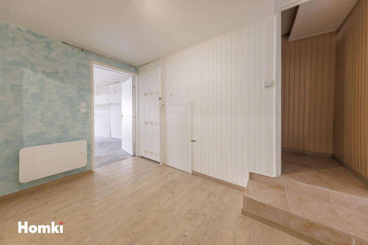 Maison à LA ROCHE-NOIRE