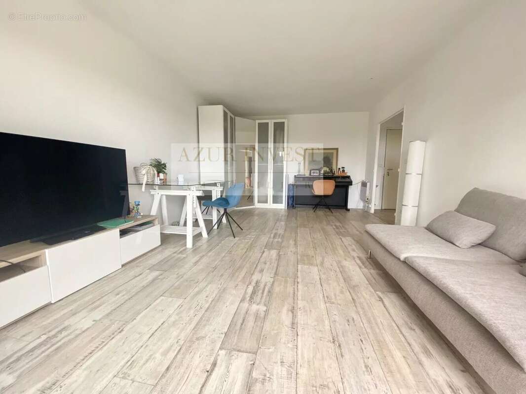 Appartement à ROQUEBRUNE-CAP-MARTIN