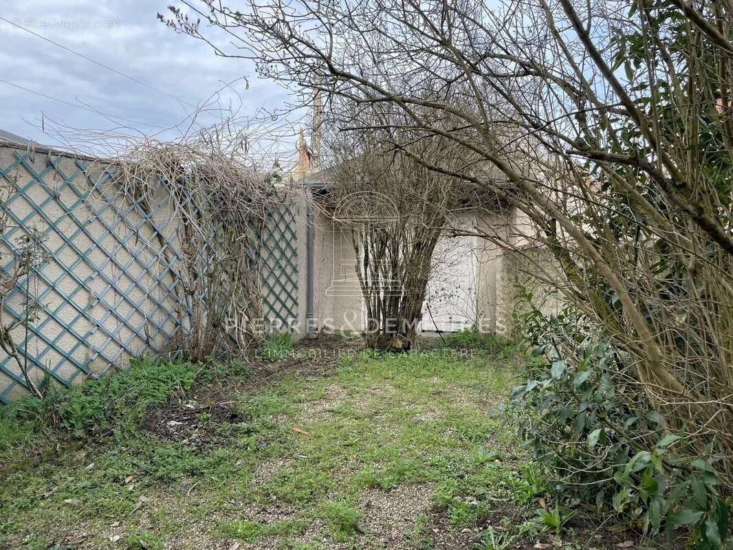 Maison à CHATEAUNEUF-SUR-CHER