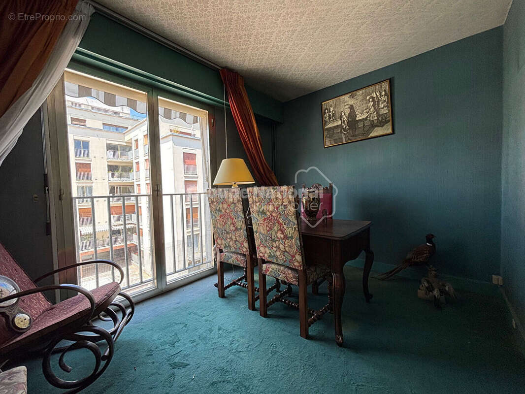 Appartement à VERSAILLES