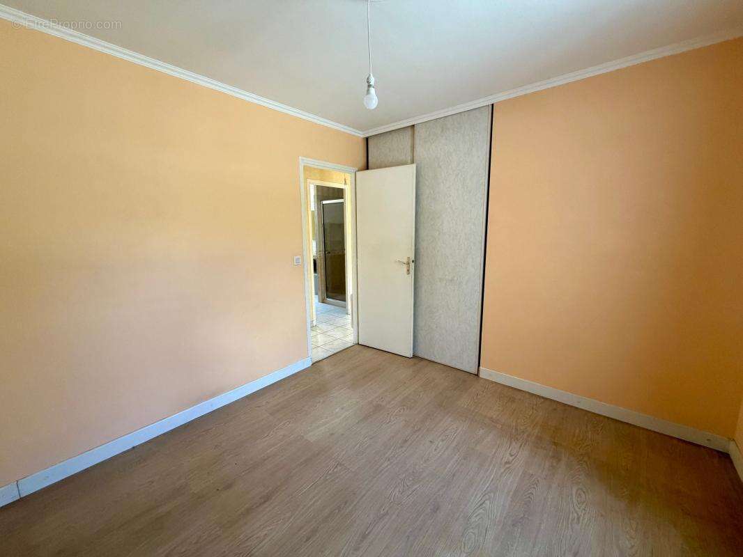 À 10 minutes de Lalinde – Maison de plain-pied avec piscine - photo 12