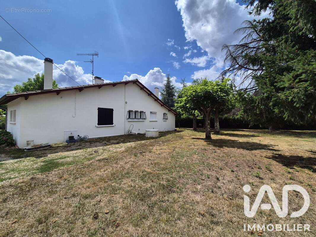 Maison 84 m² à Lamonzie-Saint-Martin  - photo 3