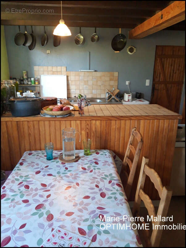 Maison à ROYERE-DE-VASSIVIERE