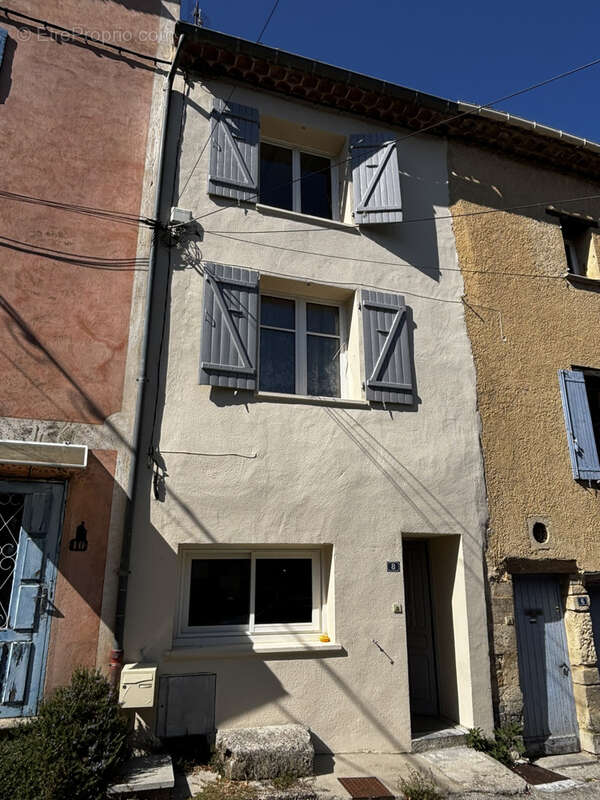 Maison à MALAUCENE