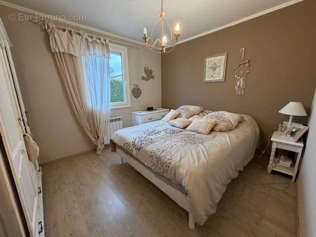 Maison de caractère secteur Veauche – 147 m² sur terrain clos et arboré de 810 m² - photo 13