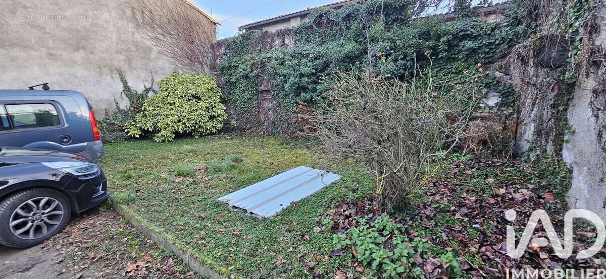 Photo 3 - Terrain à SAINT-BONNET-PRES-RIOM