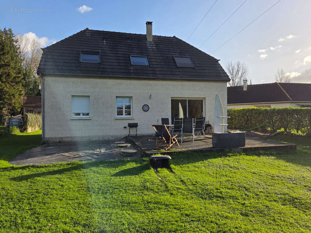 Maison à GEZAINCOURT