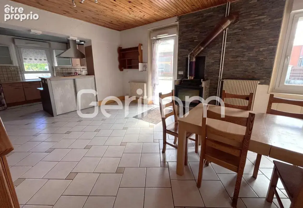 Vente - Maison - 4 pièces + cuisine - 118 m² - 279 000 € - LE - photo 3