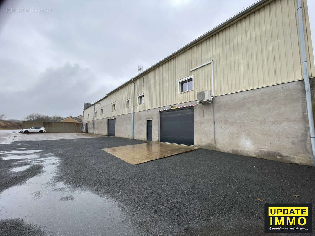 Commerce à CONTREXEVILLE