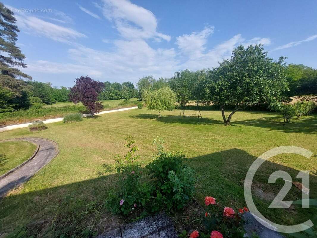 Maison à LA CHAPELLE-NAUDE