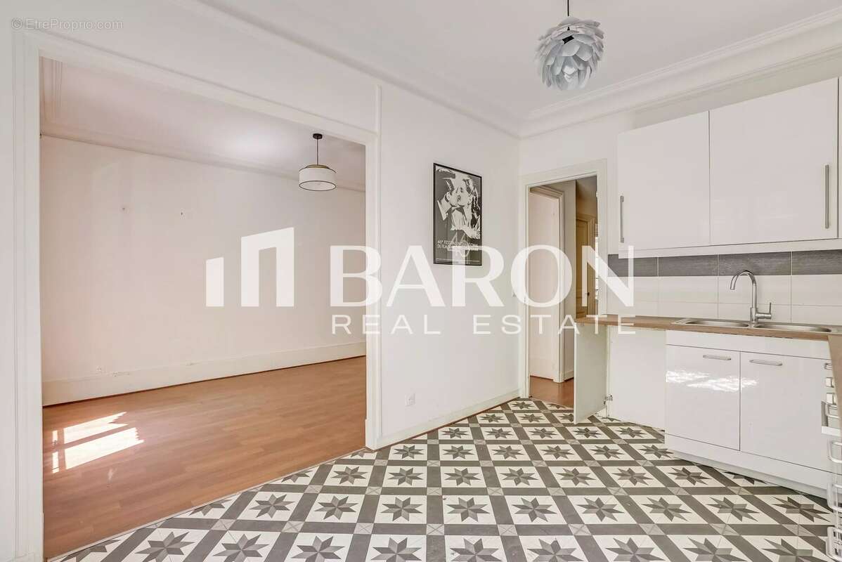 Appartement à CLICHY