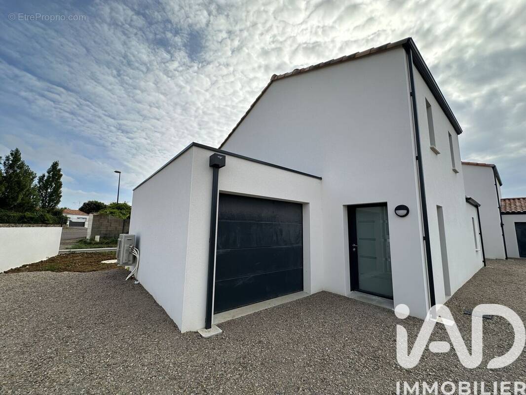 Photo 1 - Maison à TALMONT-SAINT-HILAIRE